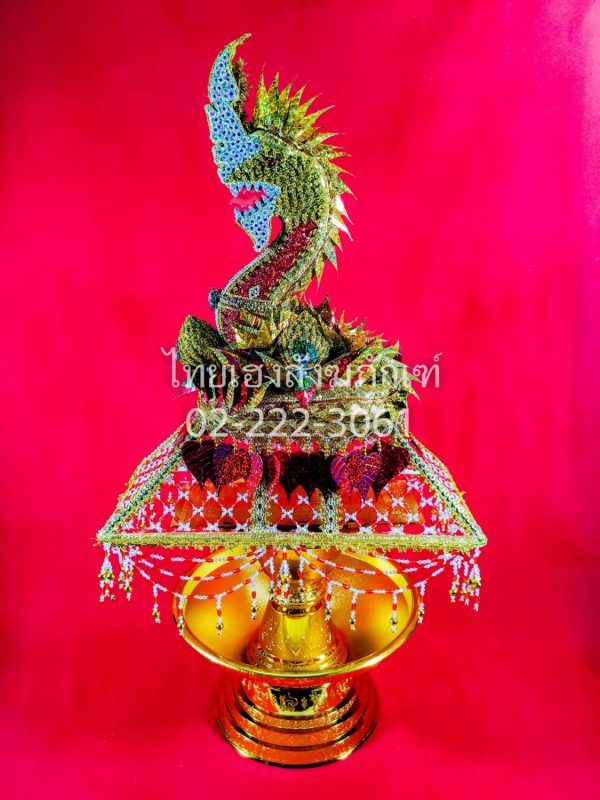 ครอบไตรพญานาคสีแดง ร้อยคริสตัลเทียม