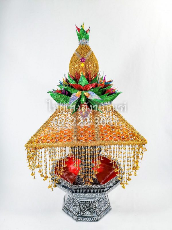 ครอบไตรพุ่มทองประดับใบไม้เลื่อม ร้อยลูกปัดเลื่อมทอง